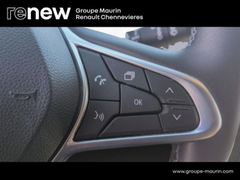 Photo 32 du bon plan RENAULT Clio 1.6 E-Tech 140ch Intens -21 occasion à 16399 €