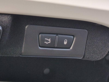 Photo 6 du bon plan MASERATI Ghibli 3.0 V6 275ch Diesel GranSport occasion à 26900 €