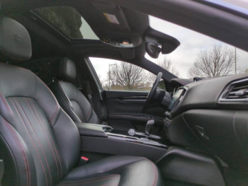 Photo 13 du bon plan MASERATI Ghibli 3.0 V6 275ch Diesel GranSport occasion à 26900 €