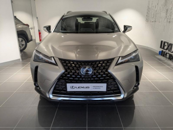 Photo 2 du bon plan LEXUS UX 250h Pack Business 2WD occasion à 25290 €