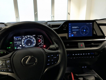 Photo 4 du bon plan LEXUS UX 250h Pack Business 2WD occasion à 25290 €