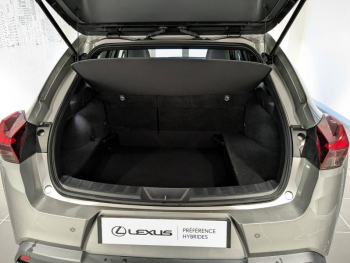 Photo 13 du bon plan LEXUS UX 250h Pack Business 2WD occasion à 25290 €
