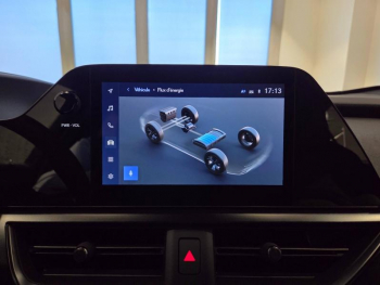 Photo 8 du bon plan LEXUS UX 250h Pack Business 2WD occasion à 26990 €