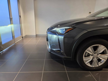 Photo 17 du bon plan LEXUS UX 250h Pack Business 2WD occasion à 26990 €