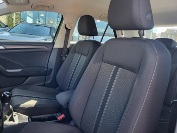 Photo 5 du bon plan VOLKSWAGEN T-Roc 1.5 TSI EVO 150ch Lounge occasion à 15990 €