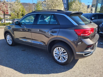 Photo 19 du bon plan VOLKSWAGEN T-Roc 1.5 TSI EVO 150ch Lounge occasion à 15990 €