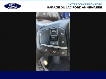 Photo 21 du bon plan FORD Kuga 2.5 Duratec 225ch PHEV Vignale BVA occasion à 26990 €