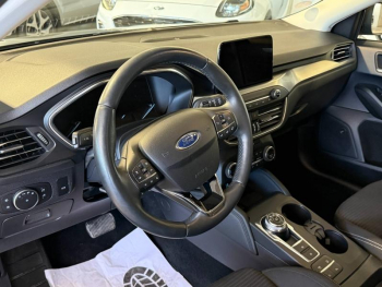 Photo 7 du bon plan FORD Focus SW 1.0 EcoBoost 125ch Titanium BVA 116g occasion à 14890 €
