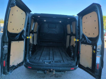 Photo 9 du bon plan FORD Transit Custom Fg VUL 300 L1H1 2.0 EcoBlue 170 Hybrid Limited occasion à 20388 €