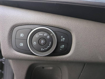 Photo 16 du bon plan FORD Transit Custom Fg VUL 300 L1H1 2.0 EcoBlue 170 Hybrid Limited occasion à 20388 €