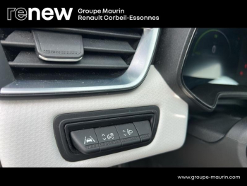 Photo 14 du bon plan RENAULT Clio 1.6 E-Tech hybride 145ch Techno occasion à 16990 €