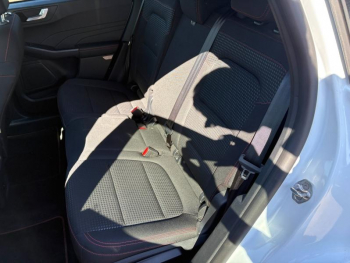 Photo 9 du bon plan FORD Kuga 2.5 Duratec 190ch FHEV E85 ST-Line BVA occasion à 27990 €