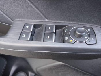 Photo 15 du bon plan FORD Kuga 2.5 Duratec 190ch FHEV E85 ST-Line BVA occasion à 28990 €