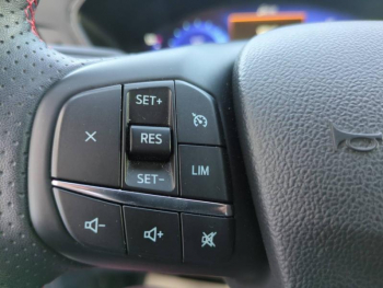 Photo 22 du bon plan FORD Kuga 2.5 Duratec 190ch FHEV E85 ST-Line BVA occasion à 28990 €