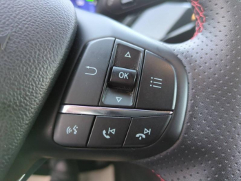 Photo 23 du bon plan FORD Kuga 2.5 Duratec 190ch FHEV E85 ST-Line BVA occasion à 28990 €