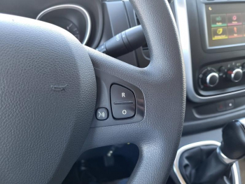 Photo 21 du bon plan NISSAN NV300 Fg L1H1 2t8 2.0 dCi 145ch S/S N-Connecta  DCT occasion à 21990 €