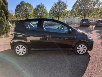 Photo 5 du bon plan TOYOTA Aygo 1.0 VVT-i 68ch Dynamic 3p occasion à 5900 €