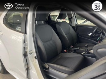 Photo 18 du bon plan TOYOTA Yaris 120 VVT-i Dynamic Business 5p MY22 occasion à 17990 €