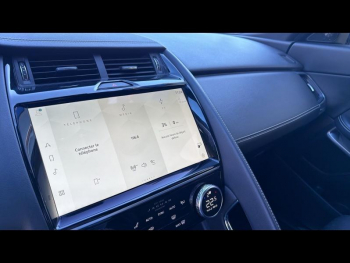 Photo 9 du bon plan JAGUAR E-Pace P300e PHEV 309ch R-Dynamic S occasion à 39990 €