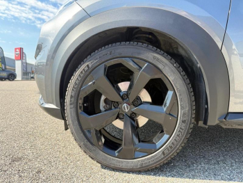 Photo 6 du bon plan NISSAN Juke 1.6 Hybrid 143ch Première Edition 2022.5 occasion à 20490 €