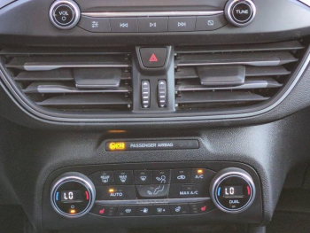 Photo 21 du bon plan FORD Focus Active 1.0 Flexifuel mHEV 125ch Active Style occasion à 11980 €