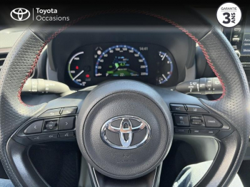 Photo 13 du bon plan TOYOTA Yaris Cross 116h GR Sport Pack Cargo Toit Panoramique occasion à 23990 €