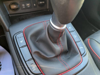 Photo 21 du bon plan HYUNDAI Kona 1.0 T-GDi 120ch Executive occasion à 13990 €