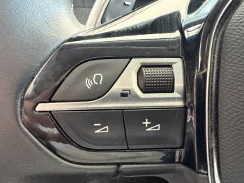 Photo 15 du bon plan PEUGEOT 2008 1.2 PureTech 130ch S&S Allure EAT8 occasion à 14900 €