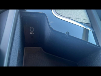 Photo 19 du bon plan VOLVO XC60 T8 Hybride Rechargeable 310 + 145ch Ultra Style Chrome Geartronic 8 AWD occasion à 54990 €