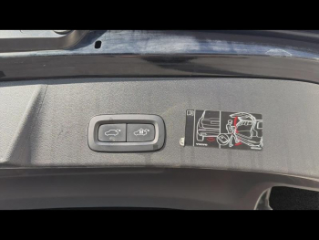Photo 10 du bon plan VOLVO XC40 B4 AWD 197ch Business Geartronic 8 occasion à 24910 €