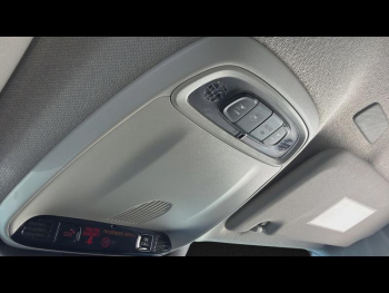 Photo 20 du bon plan VOLVO XC40 B4 AWD 197ch Business Geartronic 8 occasion à 24910 €