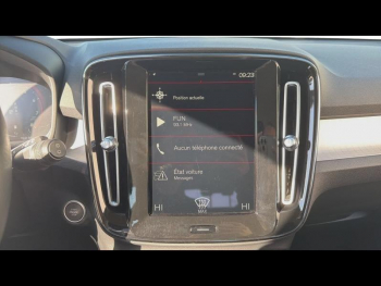 Photo 23 du bon plan VOLVO XC40 B4 AWD 197ch Business Geartronic 8 occasion à 24910 €