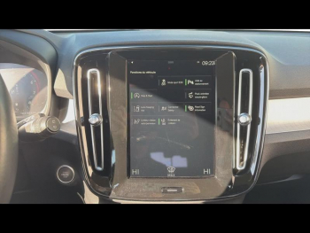 Photo 25 du bon plan VOLVO XC40 B4 AWD 197ch Business Geartronic 8 occasion à 24910 €
