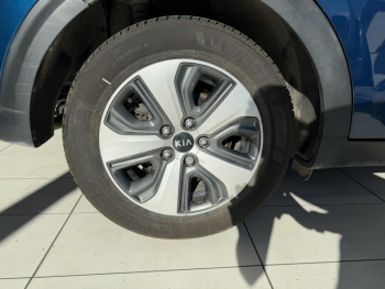 Photo 5 du bon plan KIA Carens II Ph1 2.0 CRDI140 Sport occasion à 16900 €