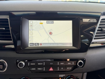 Photo 9 du bon plan KIA Carens II Ph1 2.0 CRDI140 Sport occasion à 16900 €