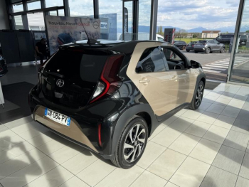 Photo 6 du bon plan TOYOTA Aygo X 1.0 VVT-i 72ch Design S-CVT occasion à 16790 €