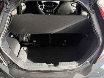 Photo 7 du bon plan TOYOTA Aygo X 1.0 VVT-i 72ch Design S-CVT occasion à 16790 €