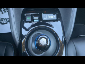 Photo 18 du bon plan NISSAN Leaf 150ch 40kWh N-Connecta 22 occasion à 16990 €