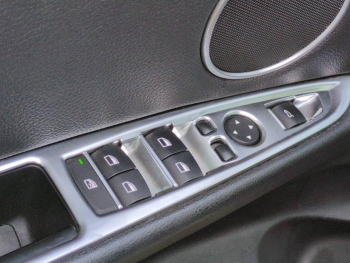 Photo 19 du bon plan BMW X5 sDrive25dA 218ch Lounge Plus occasion à 22990 €