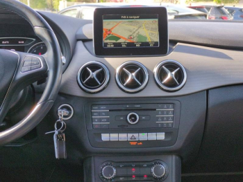 Photo 21 du bon plan MERCEDES-BENZ Classe B 180 122ch Inspiration 7G-DCT occasion à 15900 €