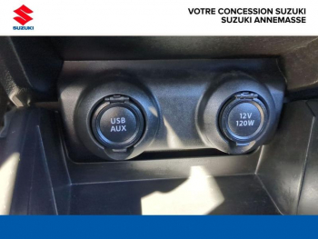 Photo 21 du bon plan SUZUKI Swift 1.2 Dualjet Hybrid 83ch Pack AllGrip occasion à 16490 €