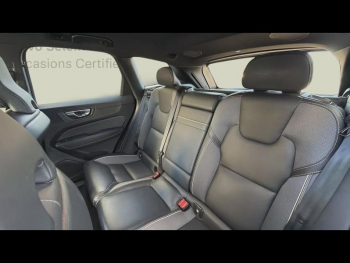 Photo 6 du bon plan VOLVO XC60 B4 AdBlue AWD 197ch R-Design Geartronic occasion à 29900 €