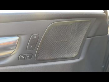 Photo 16 du bon plan VOLVO XC60 B4 AdBlue AWD 197ch R-Design Geartronic occasion à 29900 €