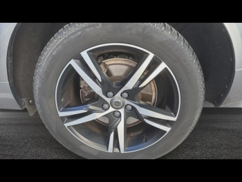 Photo 18 du bon plan VOLVO XC60 B4 AdBlue AWD 197ch R-Design Geartronic occasion à 29900 €