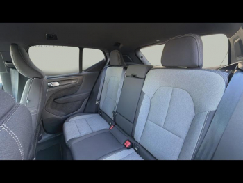 Photo 6 du bon plan VOLVO XC40 B3 163ch Black Edition DCT 7 occasion à 41500 €