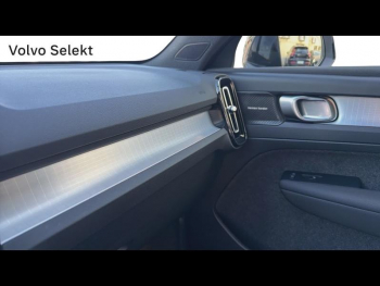 Photo 10 du bon plan VOLVO XC40 B3 163ch Black Edition DCT 7 occasion à 41500 €