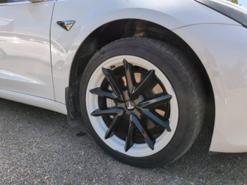 Photo 10 du bon plan TESLA Model 3 Standard RWD Plus occasion à 25990 €