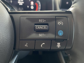 Photo 17 du bon plan NISSAN X-Trail e-4orce 213ch Tekna 7 places occasion à 35700 €