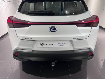 Photo 4 du bon plan LEXUS UX 250h 2WD Executive MY20 occasion à 29990 €