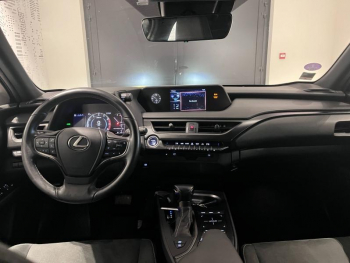 Photo 10 du bon plan LEXUS UX 250h 2WD Executive MY20 occasion à 29990 €